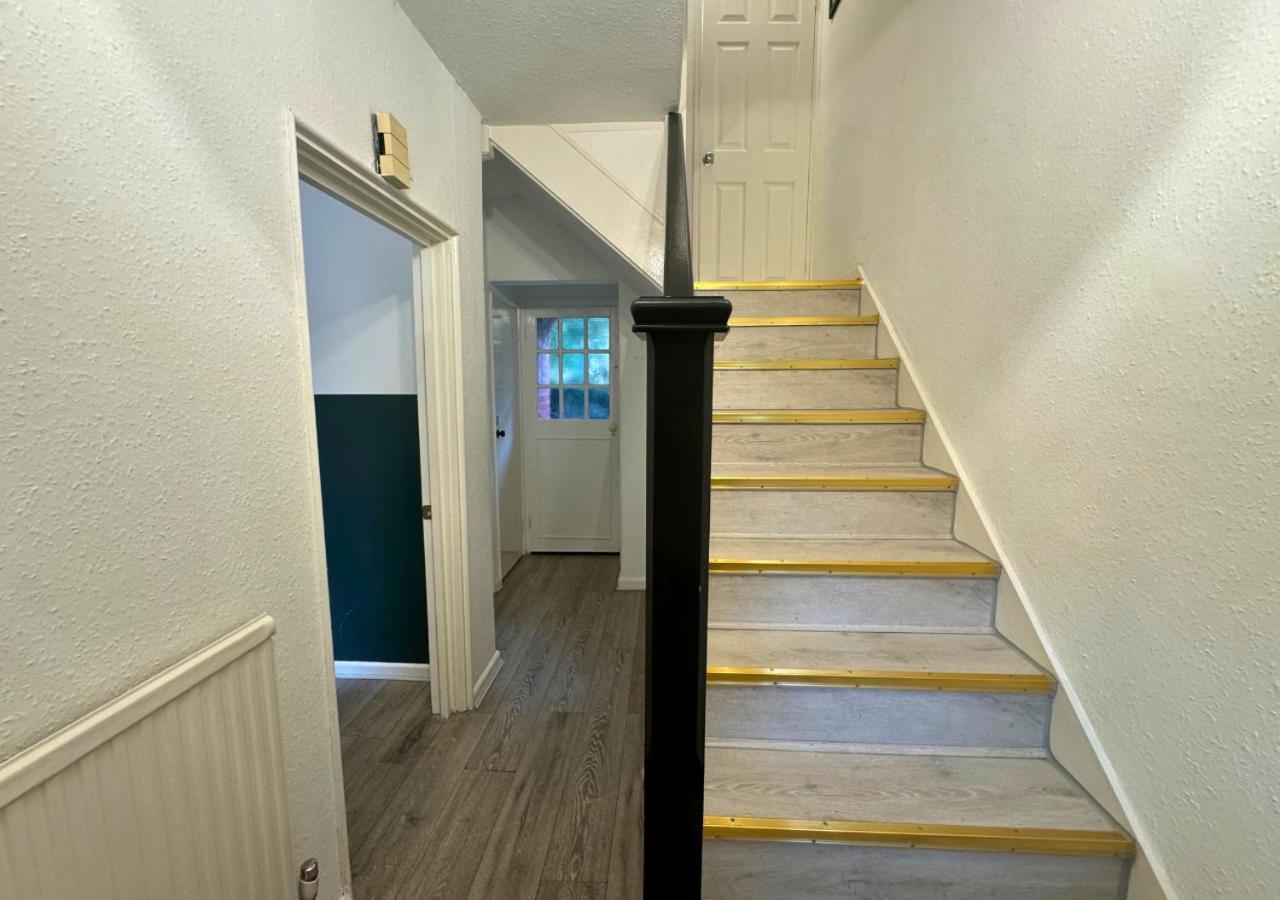 Luxe Short - Sleeps 6 - Putney - Roehampton - Free Parking Appartamento *